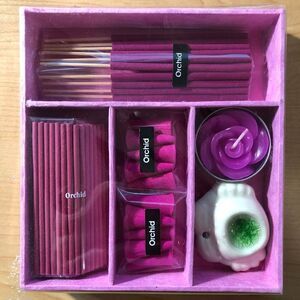 NIB: Incense and Candle Gift Set - Orchid‎